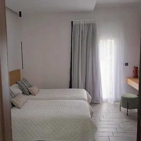 Bianco 3*