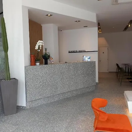 Bianco Hotel 3*
