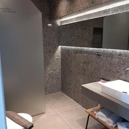 Bianco 3* Λακκί