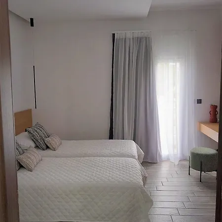 Bianco 3*